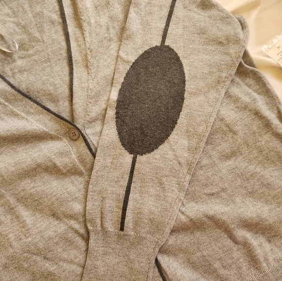 Court & Rowe Ivy League Silver Heather button-down cardigan. - Picture 5 of 5